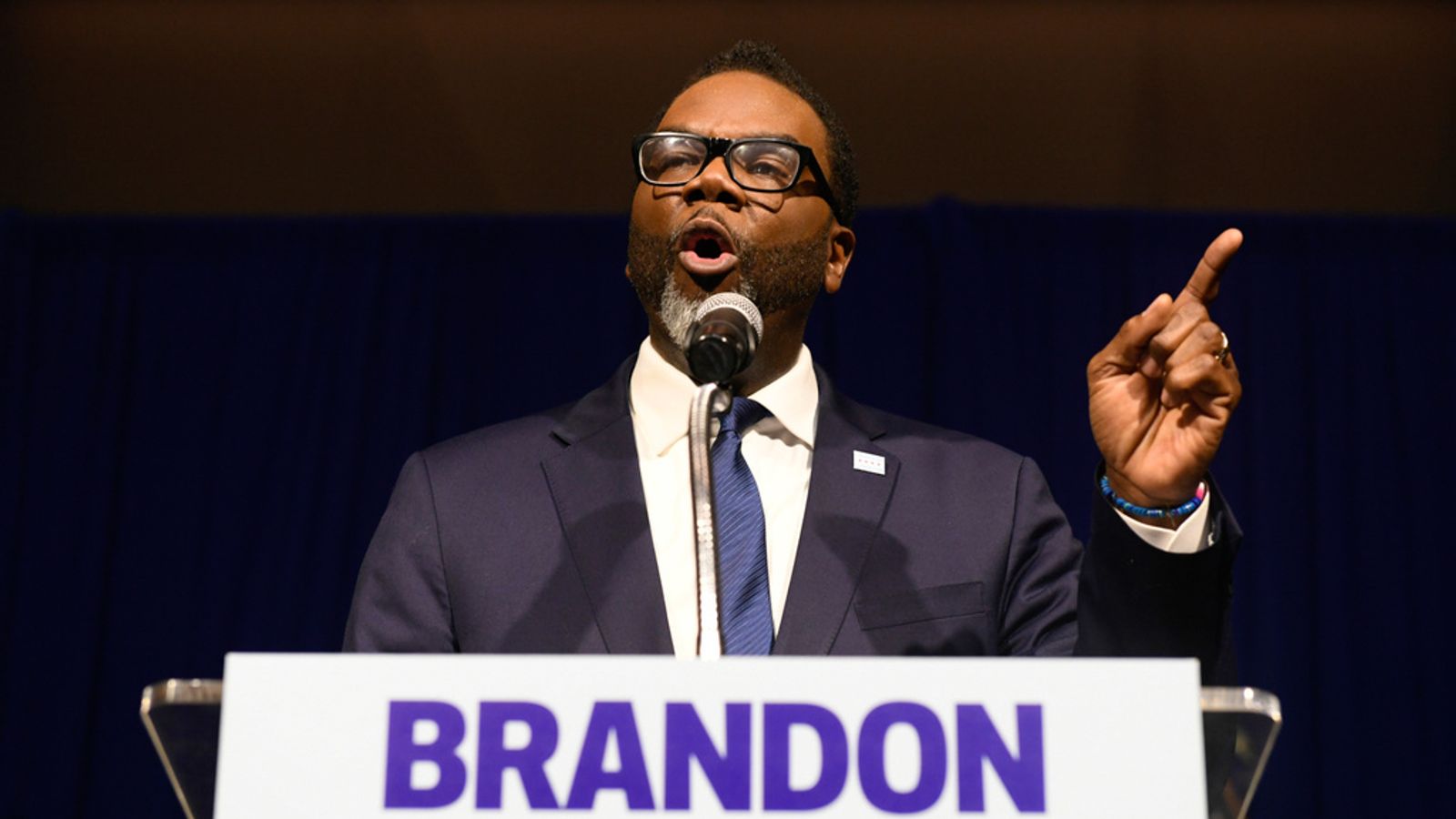 Chicago Mayor Brandon Johnson, backed by DSA, takes office, pledging to