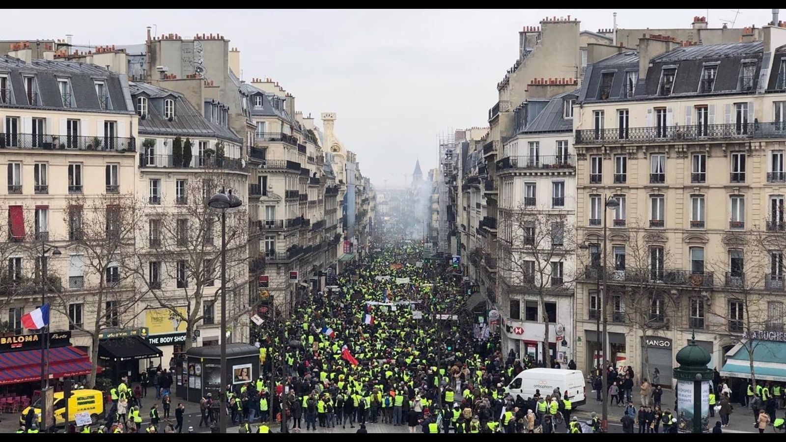 French National Assembly passes police state “anti-riot” law targeting ...