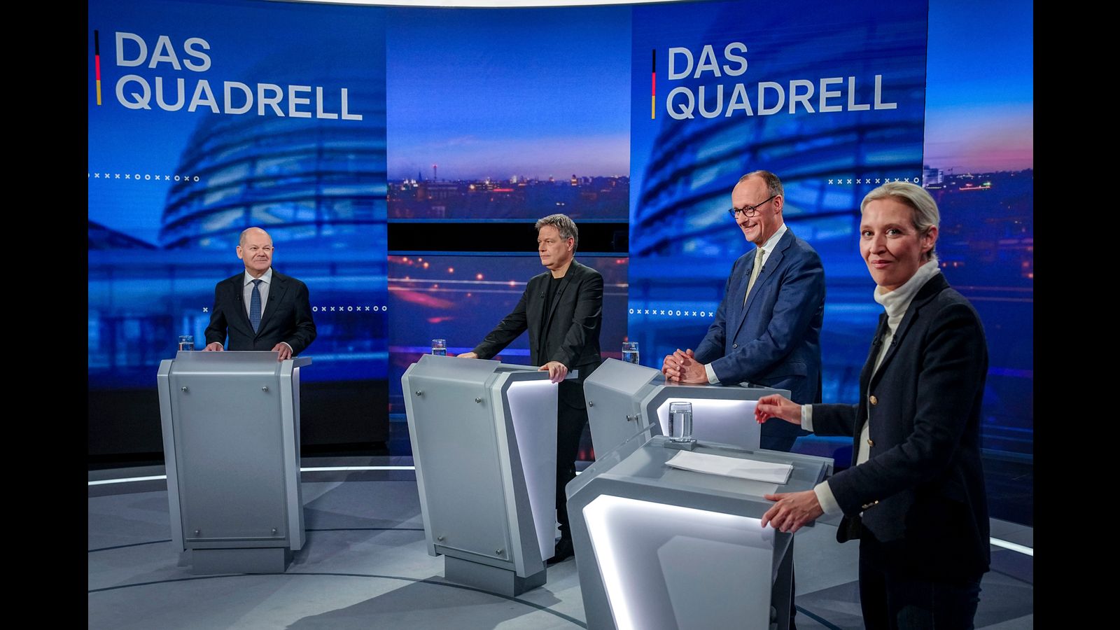 -Quadrell-f-r-Fl-chtlingshetze-Aufr-stung-und-Krieg