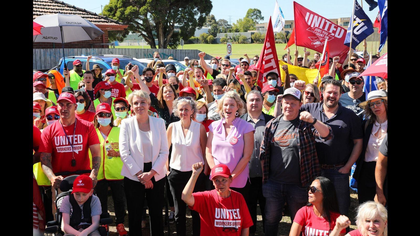 Australia: Union promotes big business Labor politicians at McCormick ...