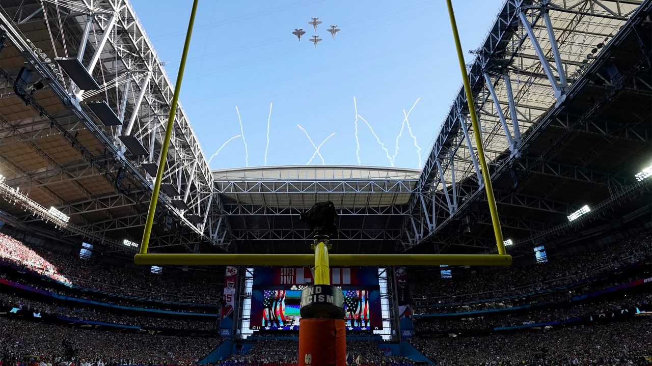 Super Bowl 50: This Photographer Was at Every Super Bowl