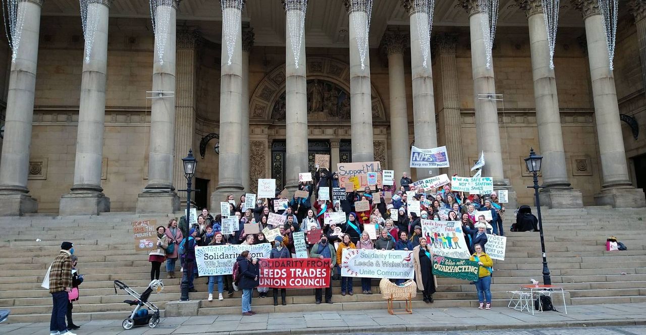 UK Midwives Hold Vigils Protesting Acute Staff Shortages - World ...