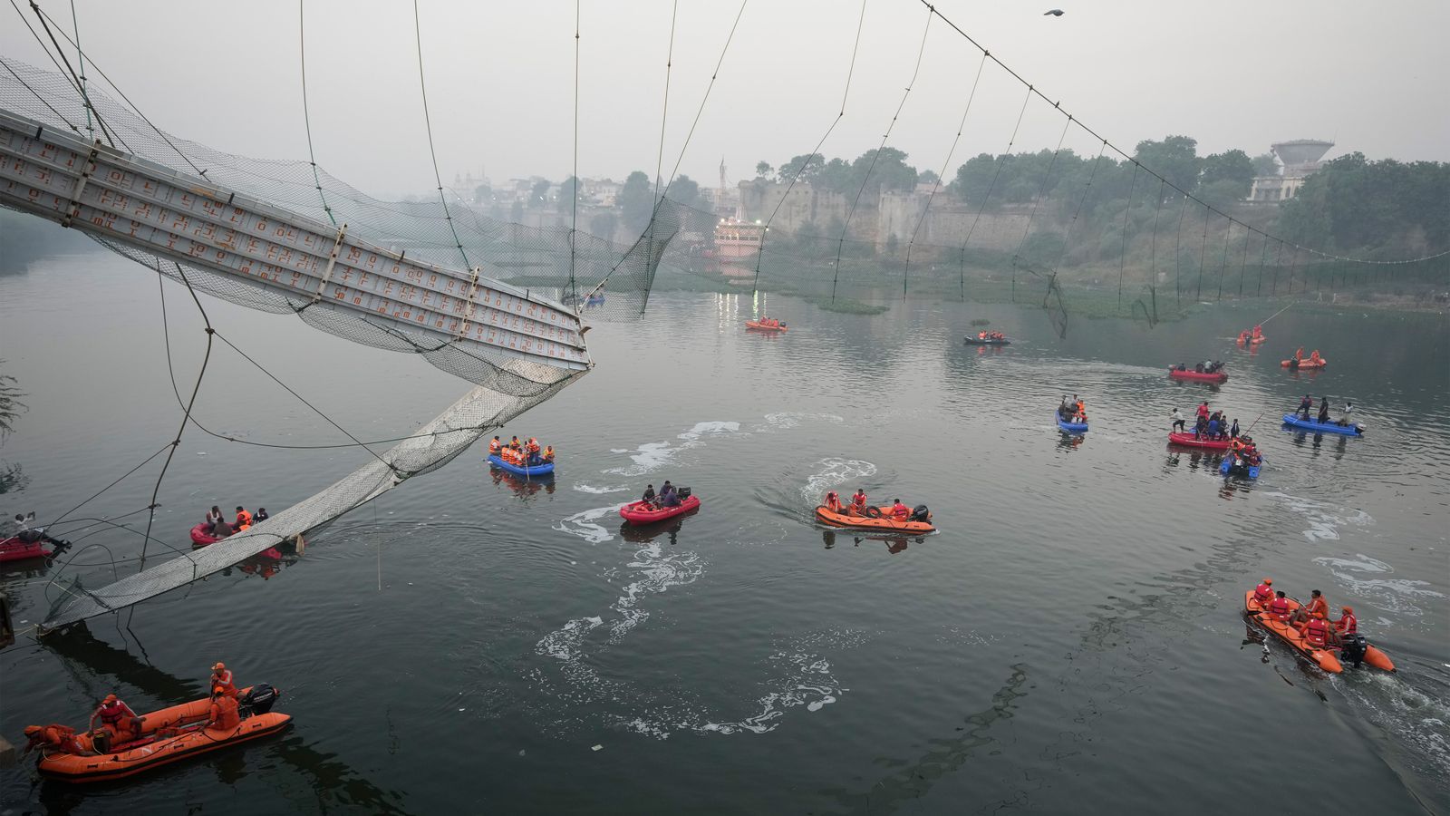 Suspension bridge collapse in Indian state of Gujarat claims over 140 ...