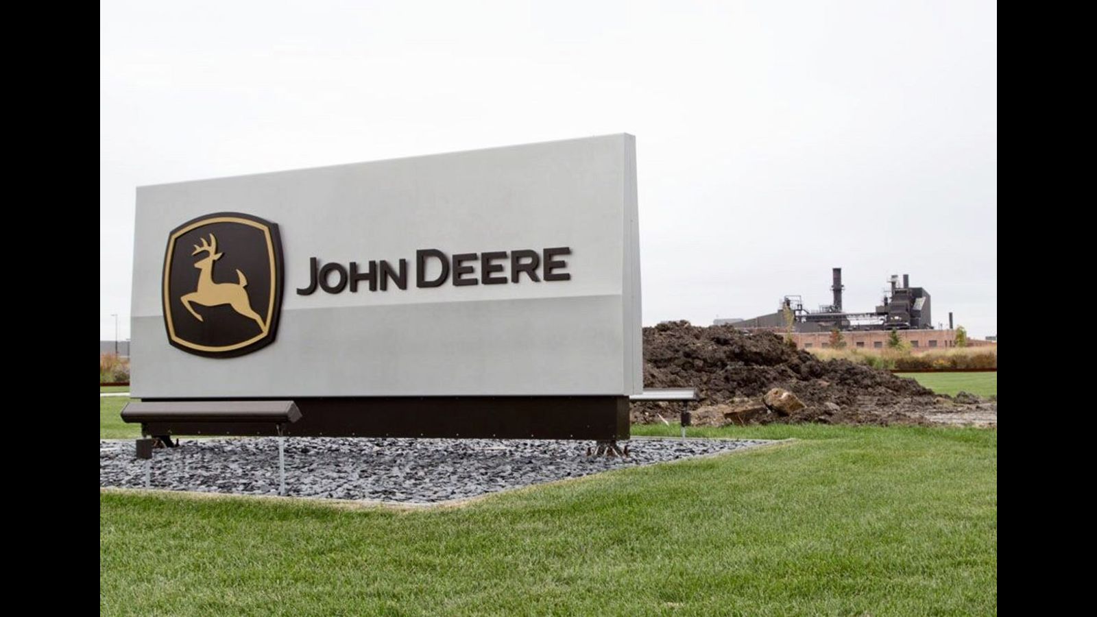 John Deere announces layoffs at Iowa plant World Socialist Web Site