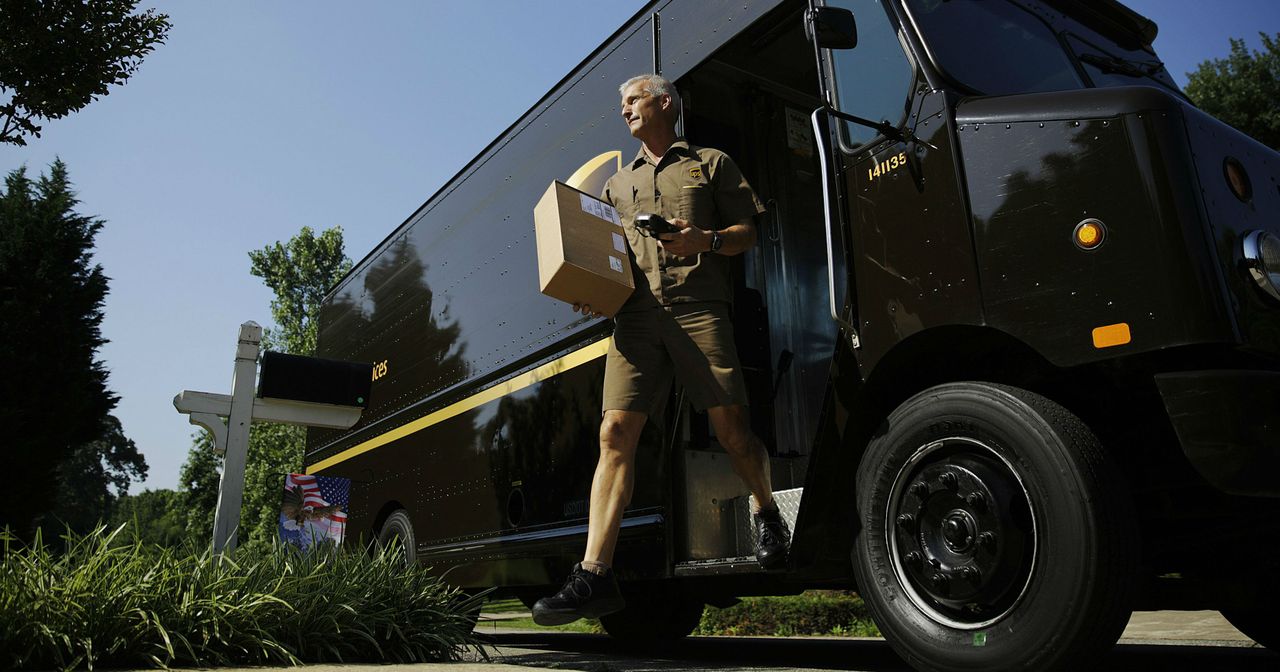 Teamsters union keeps 240,000 UPS workers on the job as contract
