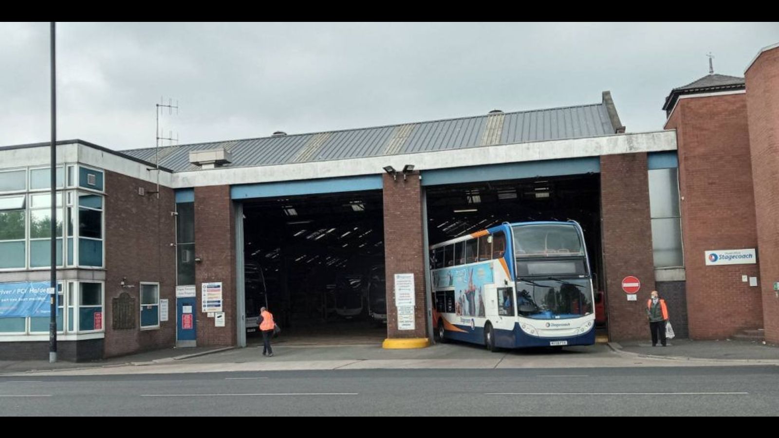 Stagecoach South Wales bus drivers strike as Unite and RMT block ...