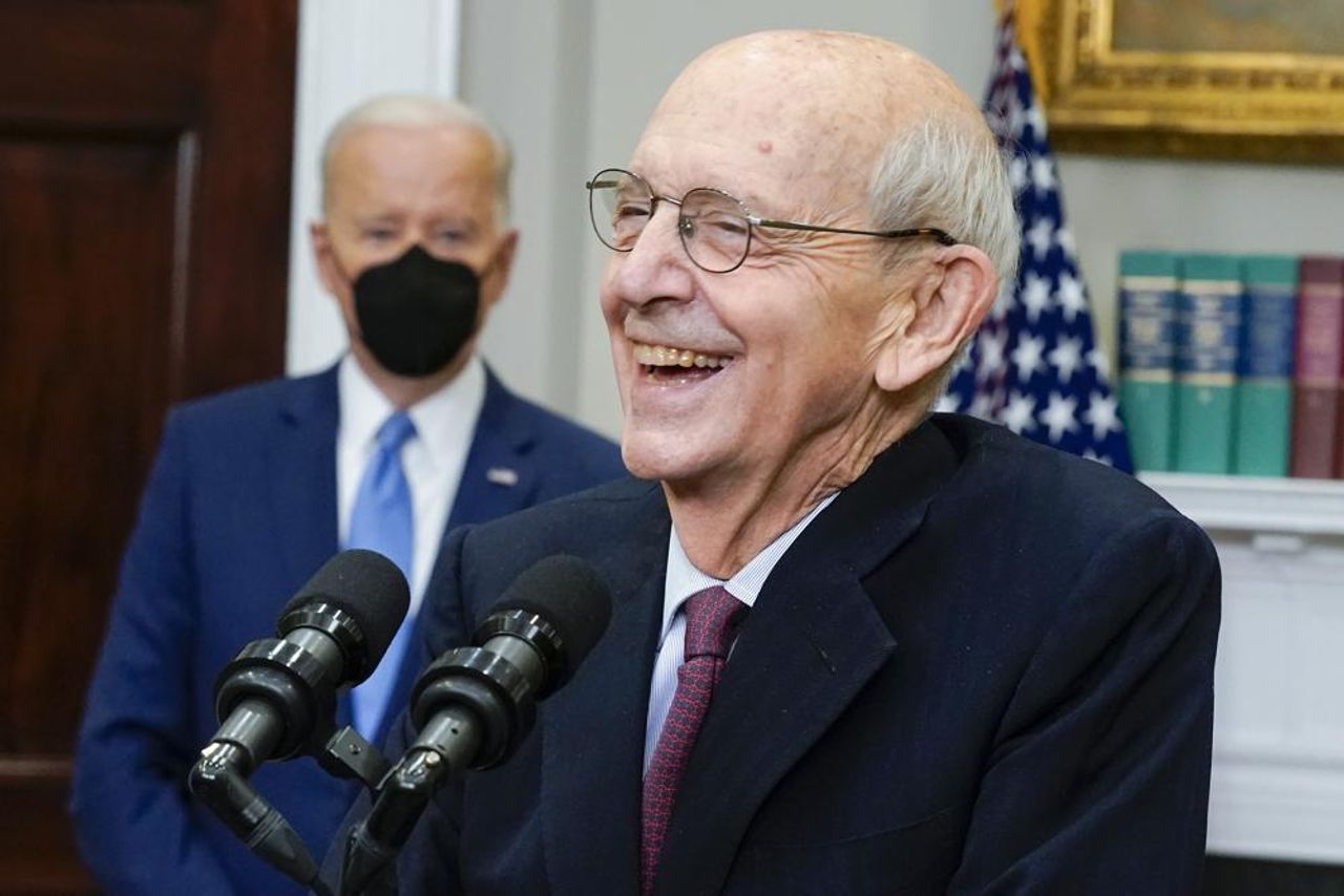 US Supreme Court Justice Stephen Breyer Retires - World Socialist Web Site