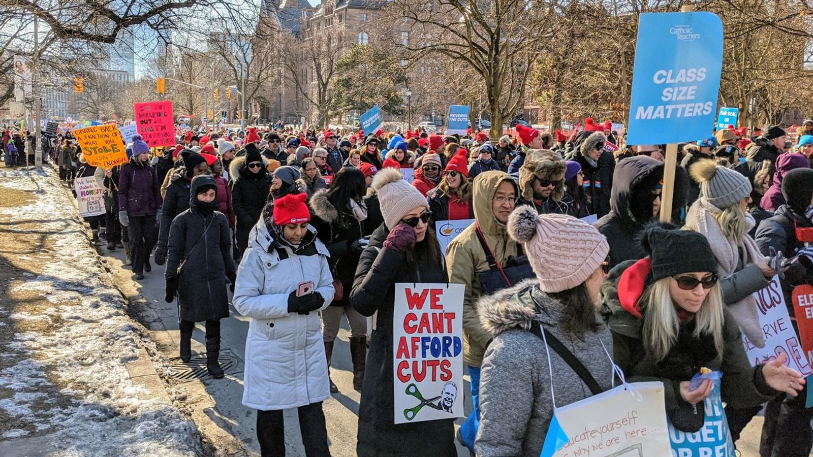 Alors que le gouvernement de l’Ontario s’apprête à interdire les grèves