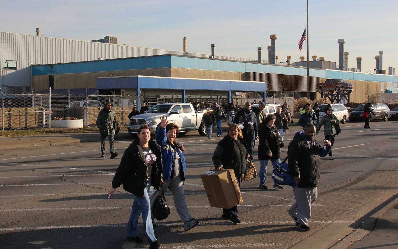 Detroit area auto workers speak on passage of Michigan righttowork