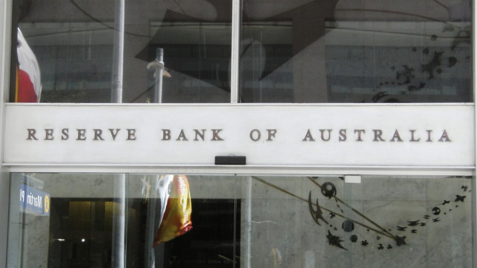 australian-central-bank-s-jumbo-sized-interest-rate-rise-targets-wage