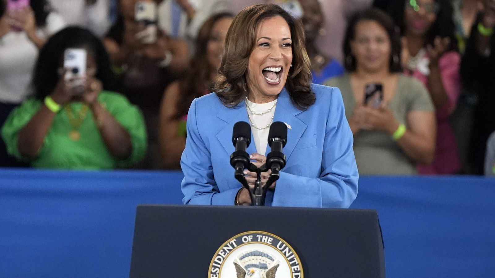 Kamala Harris unveils business-friendly economic agenda at campaign rally in North Carolina