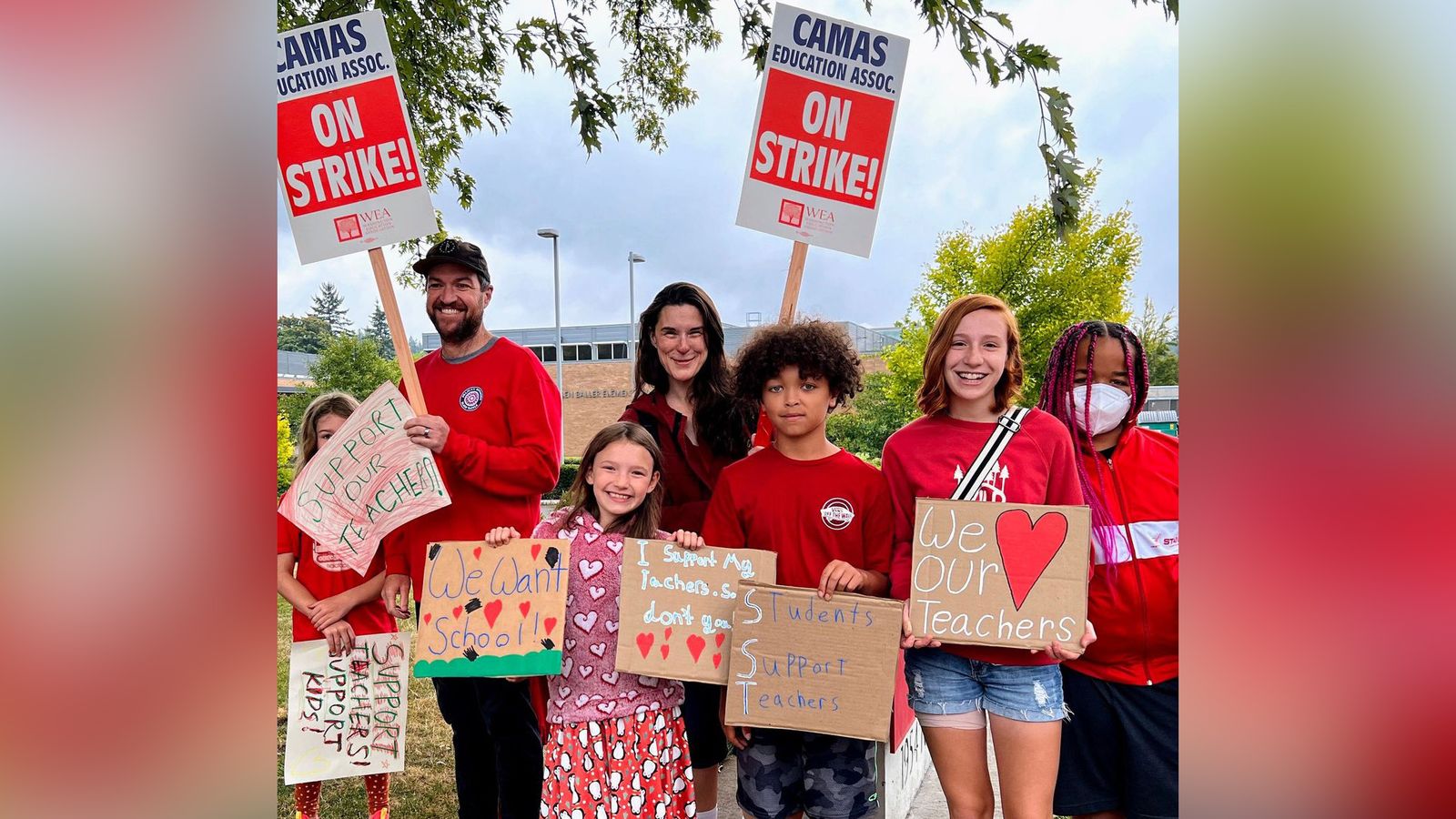 Teachers in Evergreen and Camas school districts set to strike as