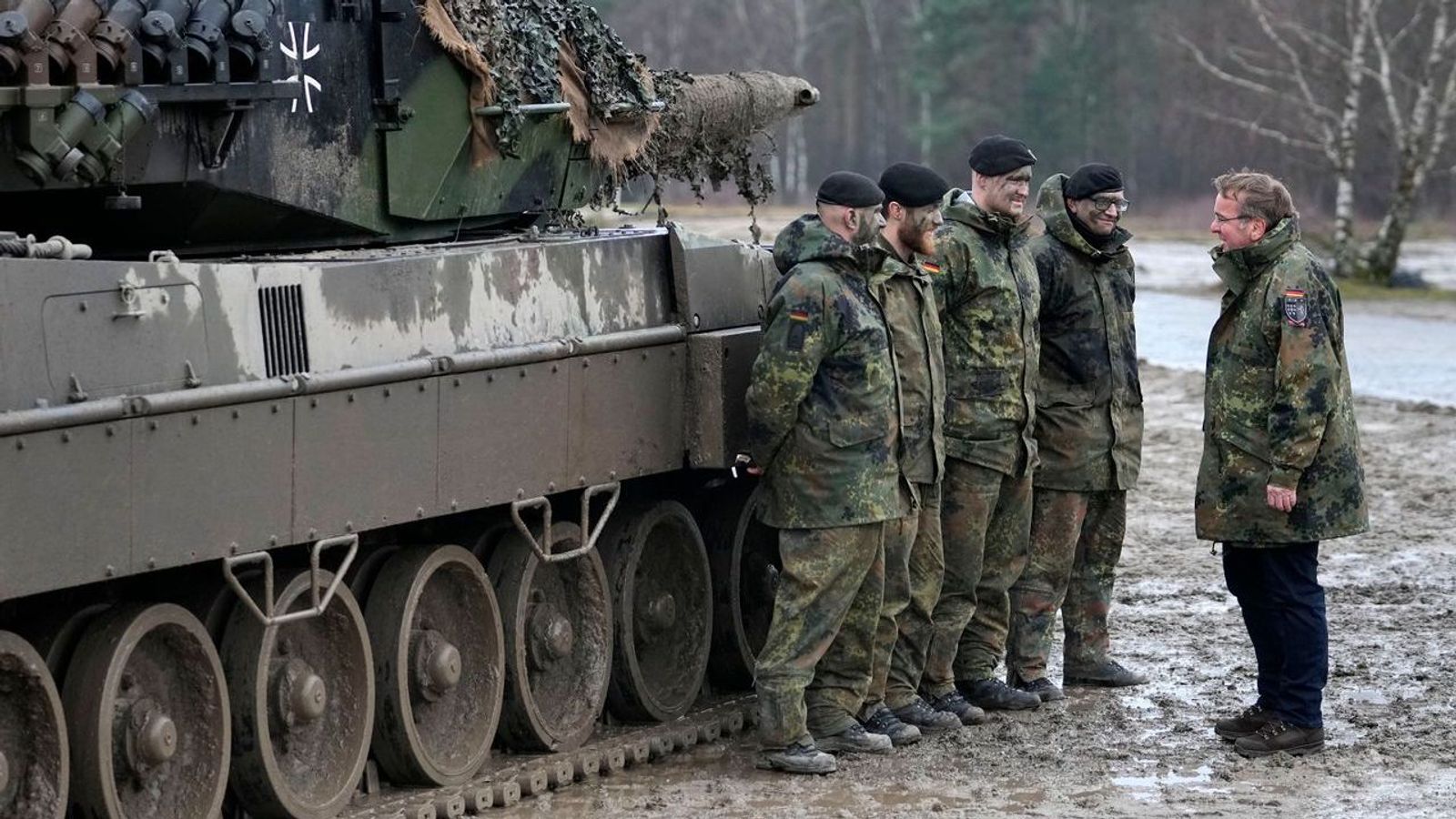 Европейский союз наращивает производство боеприпасов и переходит на рельсы  военной экономики - World Socialist Web Site