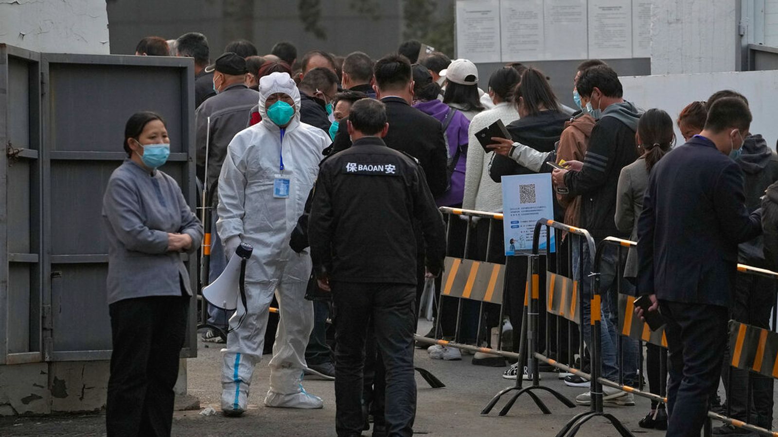 Pandemic outbreaks grow in China but Beijing maintains zeroCOVID
