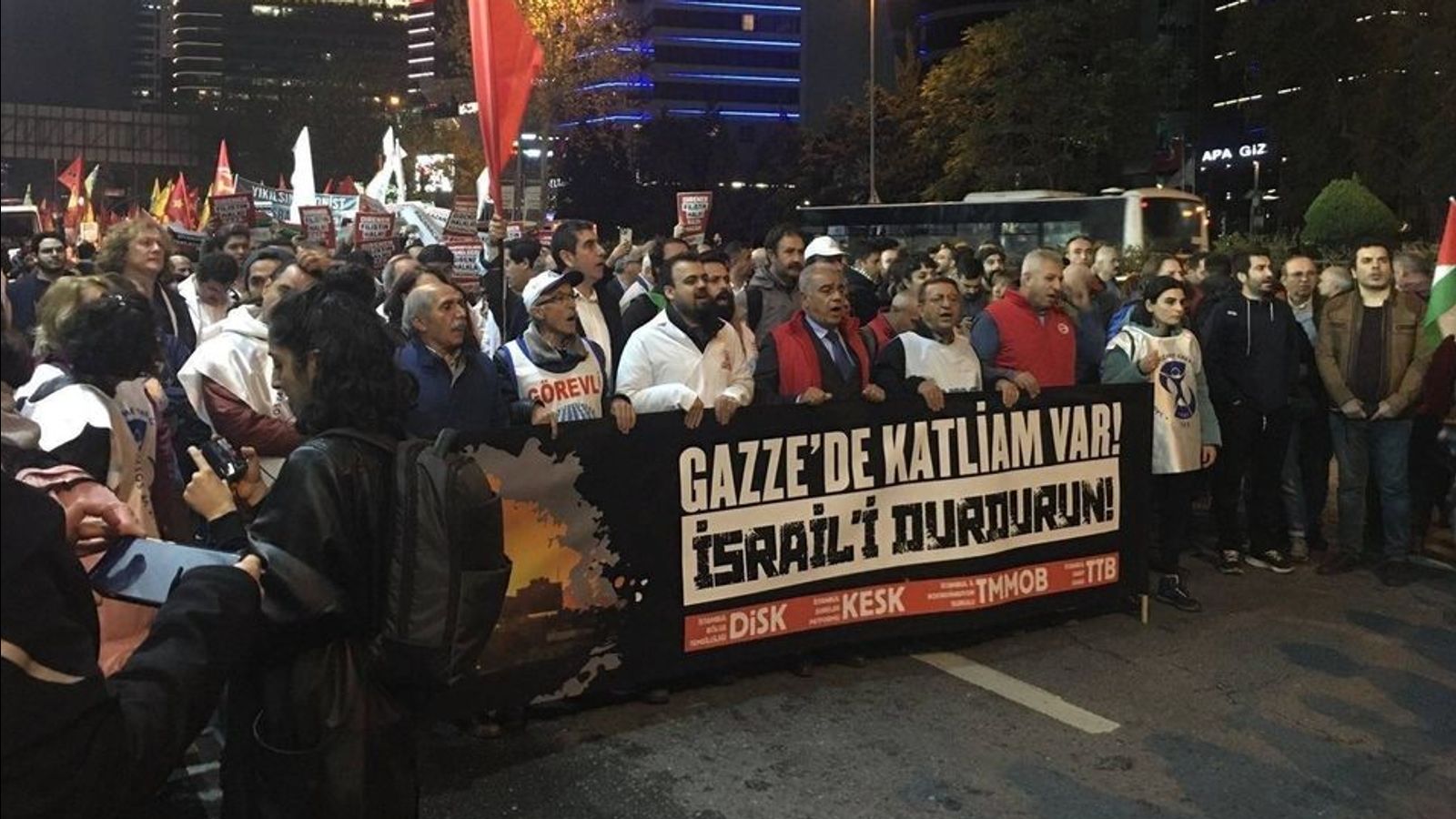 İsrail’in Gazze’deki katliamına karşı Türkiye genelinde kitlesel protestolar düzenlendi