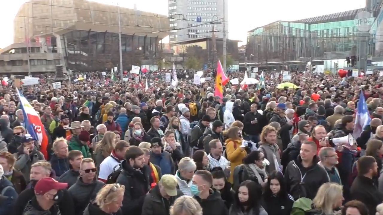 Far-right demonstration in Leipzig, Germany, supported by judiciary ...