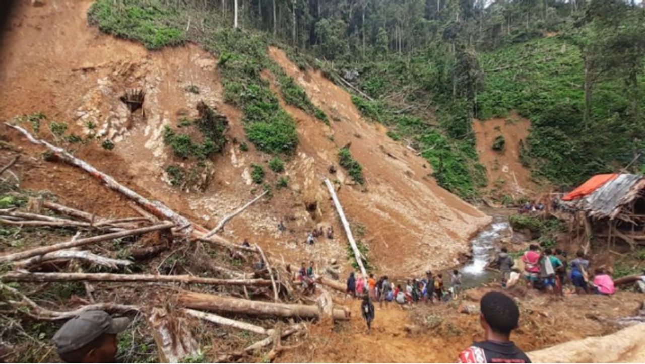 Landslide In Papua New Guinea Kills 15 Gold Miners Children World   E0704a1f 43e7 4f4c A312 804a3346537e