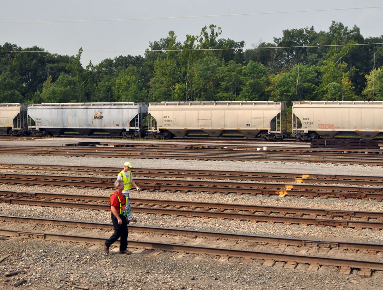 csx-railroad-closes-and-downgrades-major-facilities-world-socialist