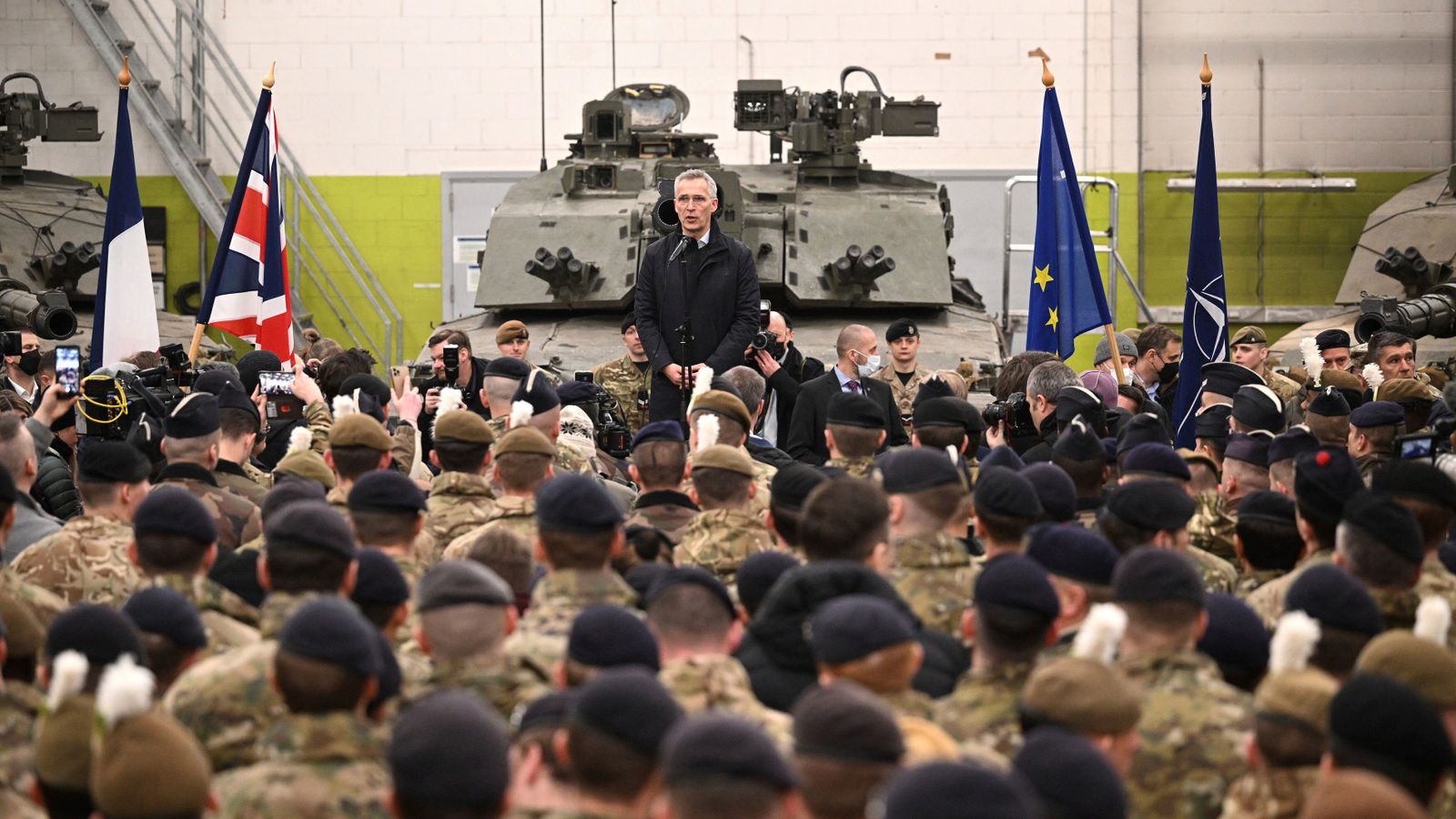 Der ungarische Premierminister warnt davor, dass die EU die Entsendung von „Friedenstruppen“ in die Ukraine erörtern könnte